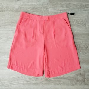 NWT Orange color dress shorts with pockets size 4 colorful Summer travel